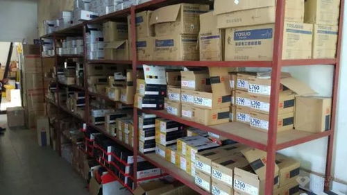 英信五金 專注高端零售，品質(zhì)與服務(wù)的雙重承諾